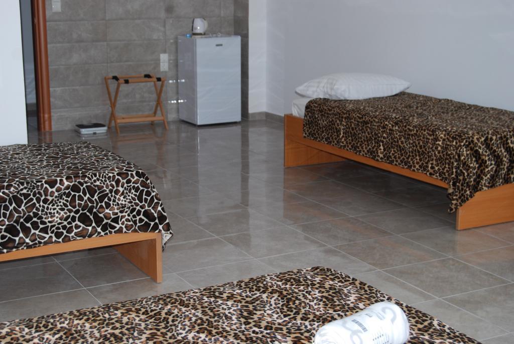 Hotel Ledras Gennadi Quarto foto